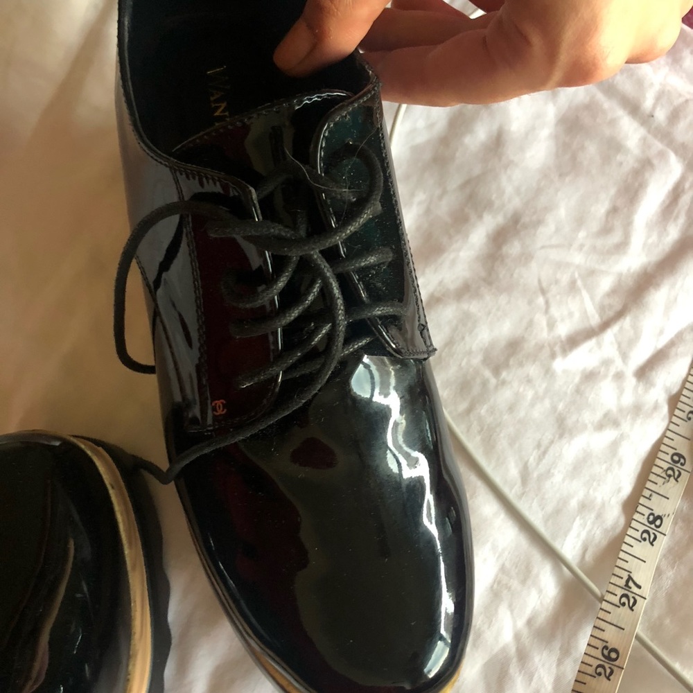 Shoes - Picture 5 of 16